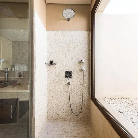 Puerto Del Carmen Sleeps 4 With Pool Air Con And Wifi Vila *