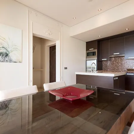 Villa Puerto Del Carmen Sleeps 4 With Pool Air Con And Wifi *