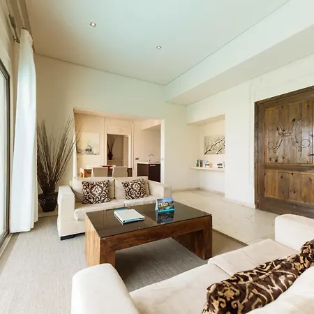 Puerto Del Carmen Sleeps 4 With Pool Air Con And Wifi Vila